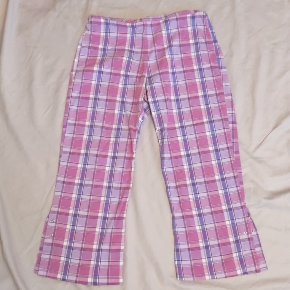 Exact Change Capris